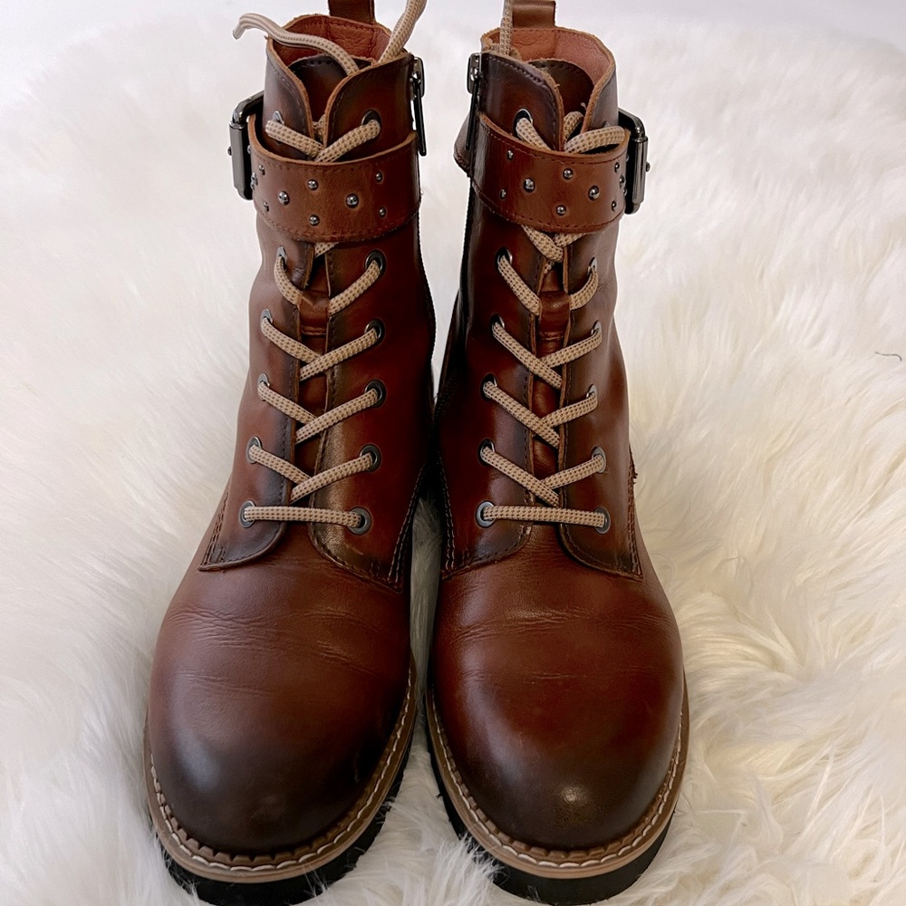 Pikolinos Brown lace up boots Size 9.5
